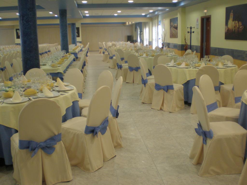 Hotel San Cristobal Coria Exteriér fotografie