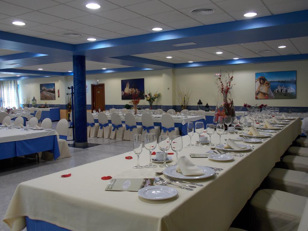 Hotel San Cristobal Coria Exteriér fotografie
